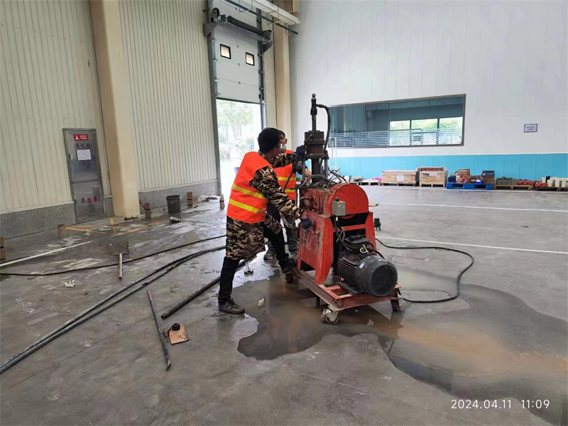 郧阳厂房地面下沉塌陷注浆加固施工